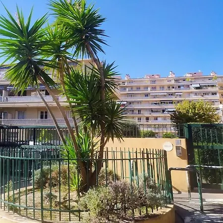 Agreable & Lumineux Proche Hopital Pasteur Apartment
